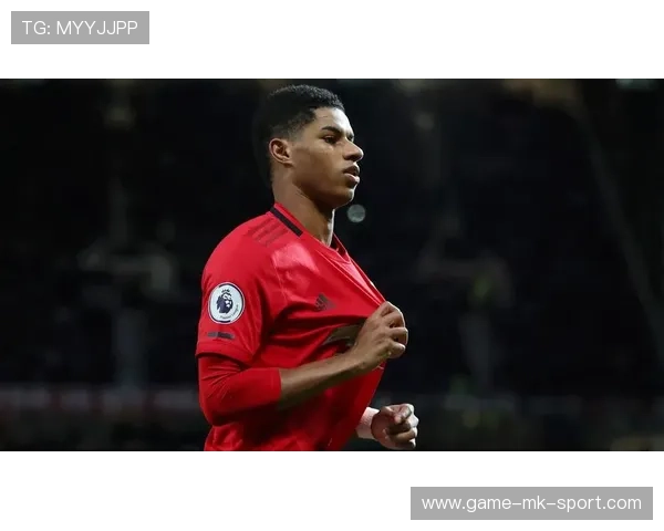 拉什福德疑似与模特复合，英媒又炸锅